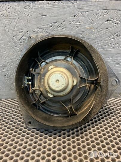 Динамик задний правый Lexus Rx 350 GSU35L-awagkw