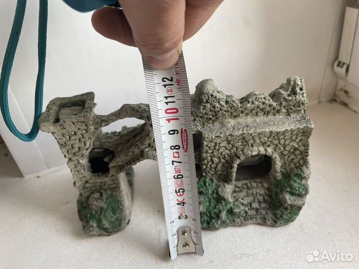 Замок для аквариума ретро