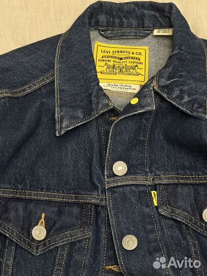 Джинсовая куртка levis