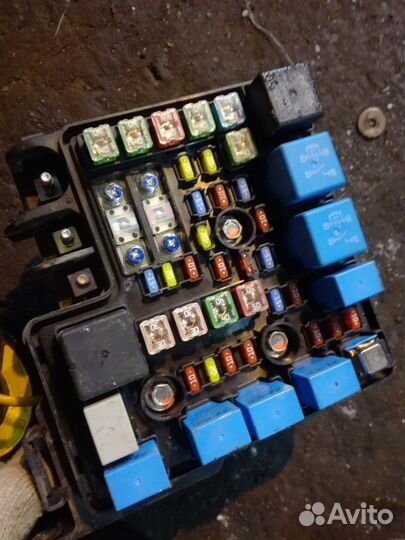 Блок предохранителей Kia Ceed Hyundai Elantra I30