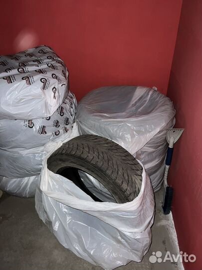 Nokian Tyres Hakkapeliitta R2 2.25/55 R17 97W