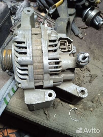 Генератор на Мазду 3