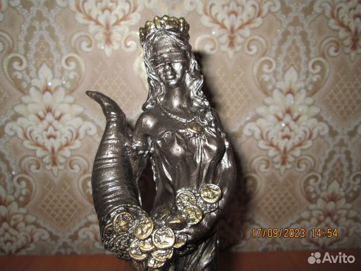 Статуэтка Богиня Фортуна