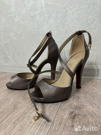 Туфли женские