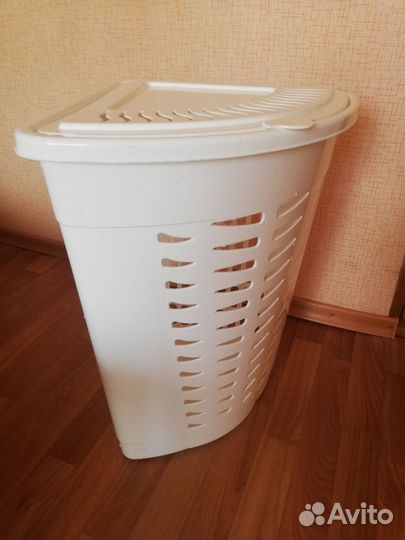 Корзина для белья угловая
