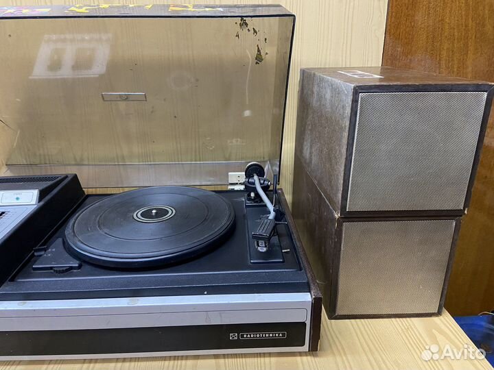 Проигрыватель винила