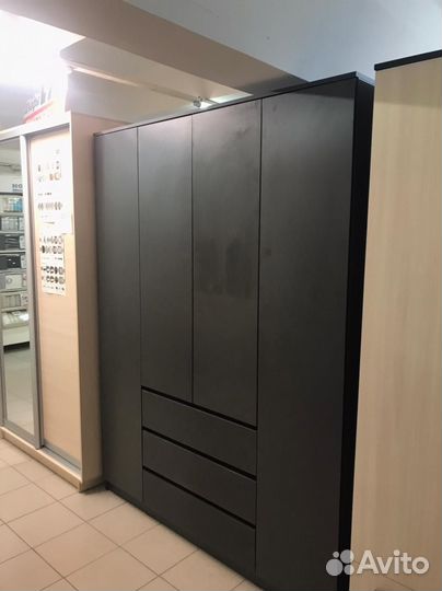Шкаф распашной 160 см новый в трех цветах