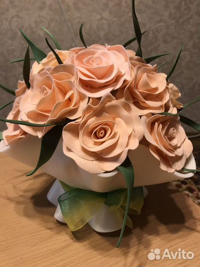 Ростовые цветы и светильники из изолона