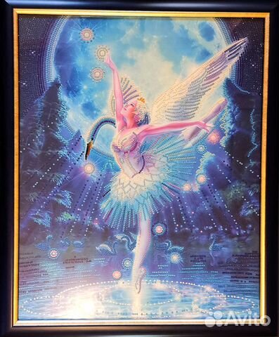 Картина готовая стразами Балерина, в багете. 45x55