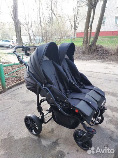 Коляска для двойни