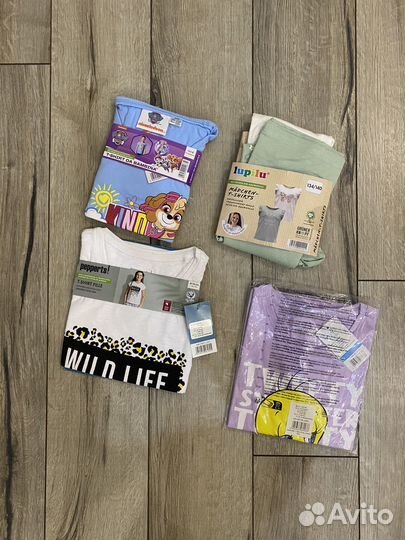 Футболки для девочки 134-140