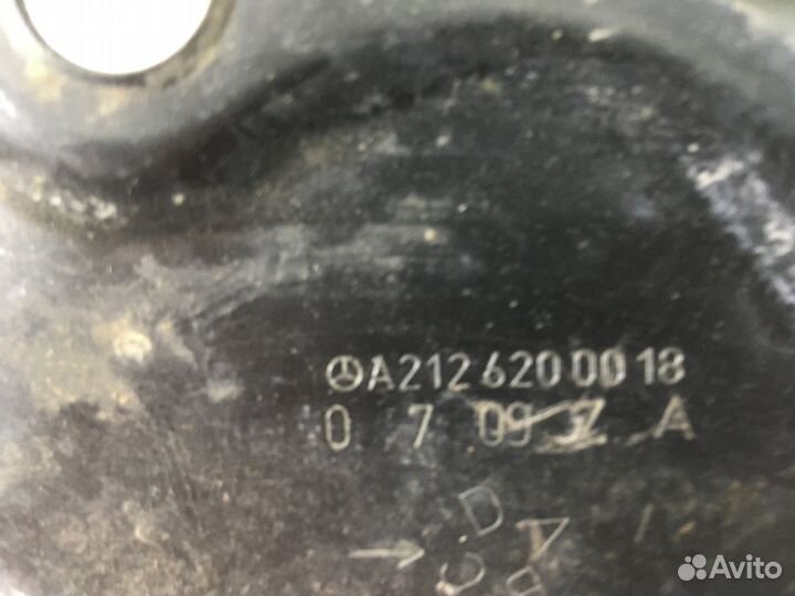 Площадка Mercedes w212 w218 00555