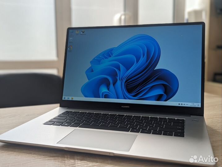 Ноутбук Huawei MateBook