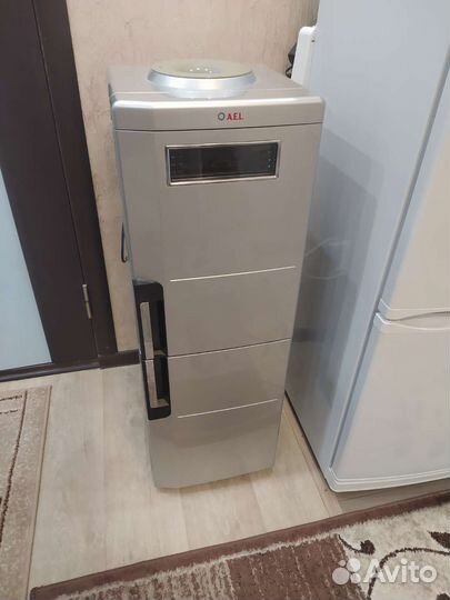 Кулер для воды бу