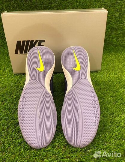 Футбольная обувь Nike Lunar Gato 2