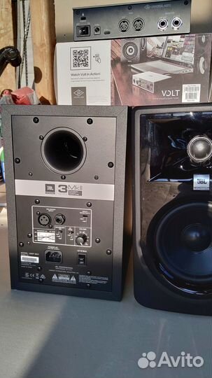 Студийные мониторы JBL MKll 305P