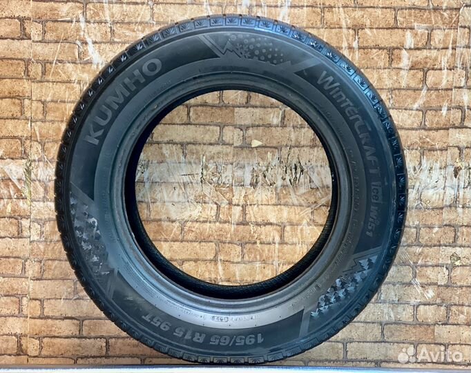 Kumho WinterCraft Ice Wi51 195/65 R15