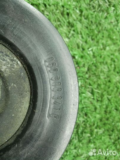 Ролик обводной ремня генератора audi A4 b7 208