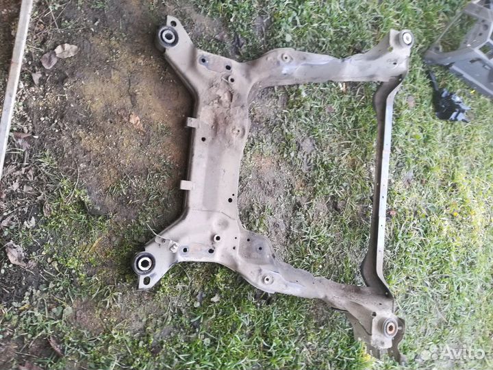 Подрамник передний Ford Galaxy II 2010г