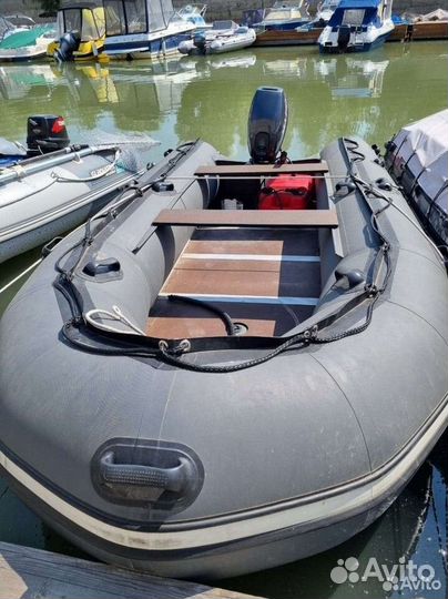 Аренда лодки с мотором