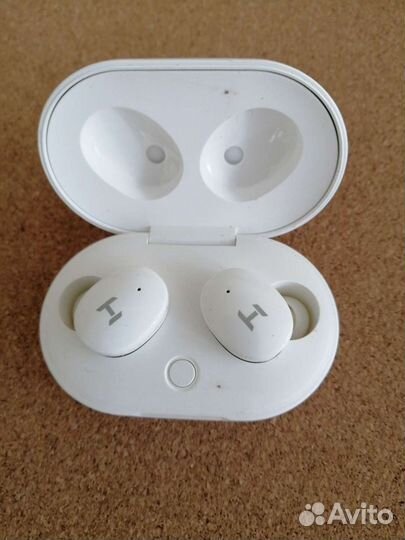 Беспроводные наушники