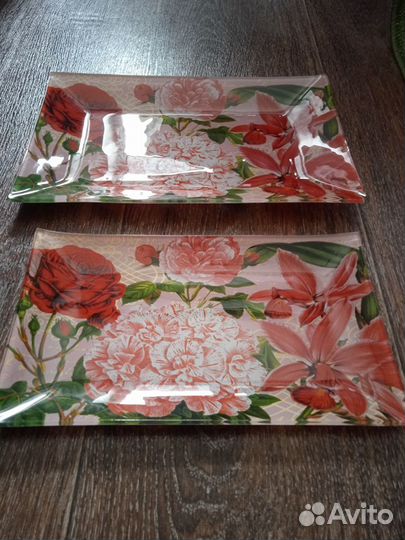 Набор прямоугольных тарелок новый