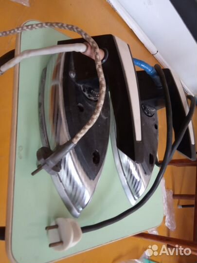 Утюг СССР 1 кВт 1985 года выпуска