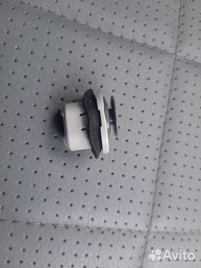 Клипса пластиковая 53867-47020