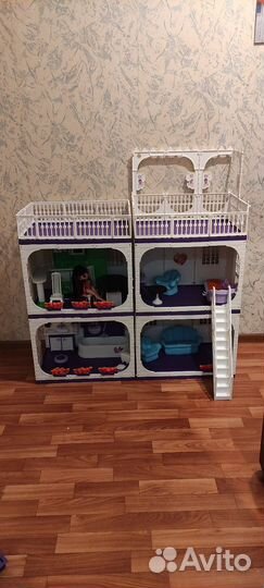 Кукольный домик с мебелью