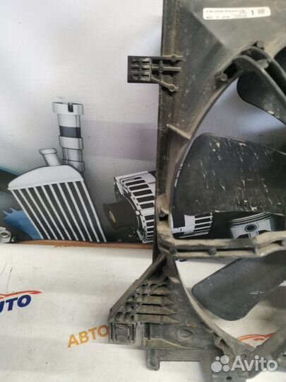 Вентилятор охлаждения радиатора передний Mazda 3
