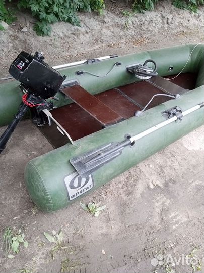 Лодка надувная бу с мотором