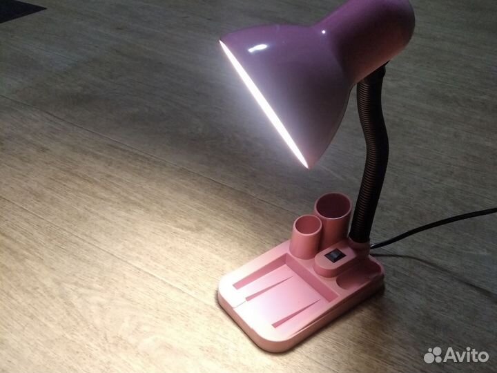 Настольная лампа розовая