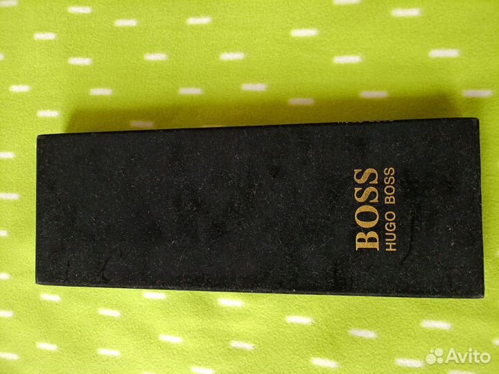Галстук новый Hugo Boss