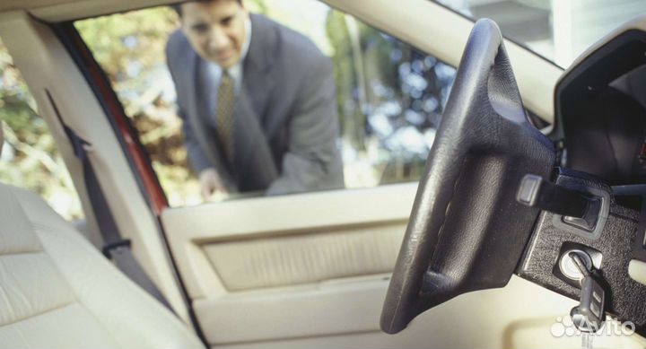 Аварийное открывание дверей автомобиля