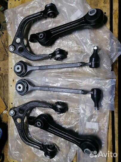 Комплект рычагов перед RWD chrysler 300C LD