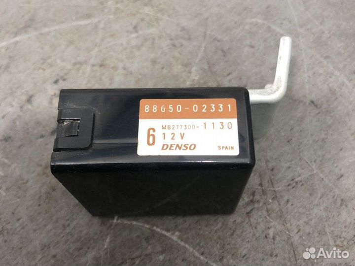 Блок электронный Toyota Corolla E120