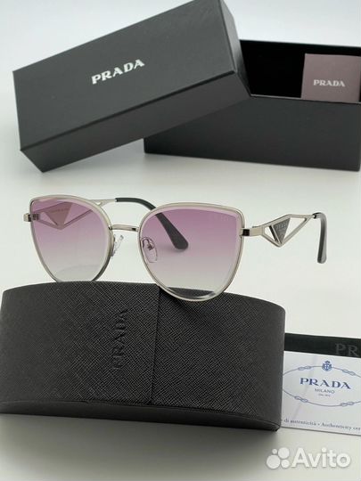 Солнцезащитные очки prada
