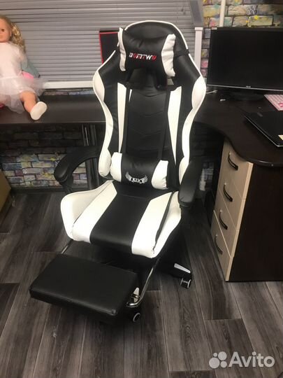 Компьютерное кресло новое