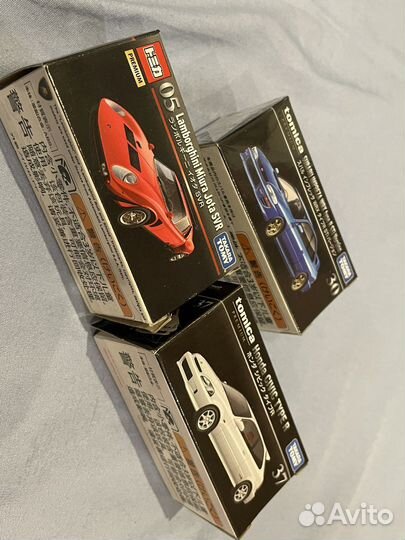 Tomica 1/64