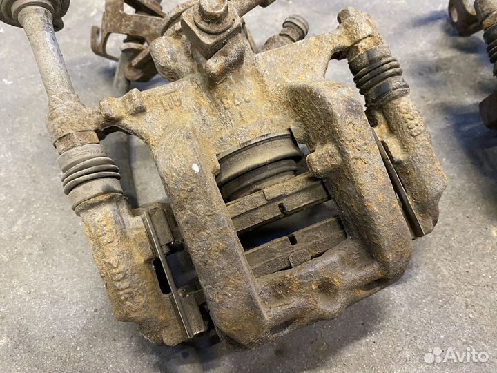 Задние суппорта Opel Astra J 1.4 Turbo