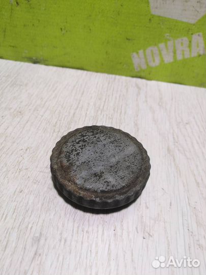 Крышка маслозаливной горловины бмв Е28