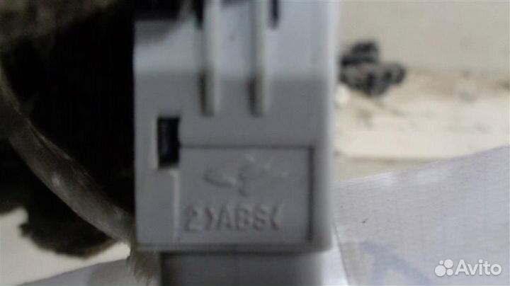 Кнопка помощи спуска со склона Hyundai ix35 2010