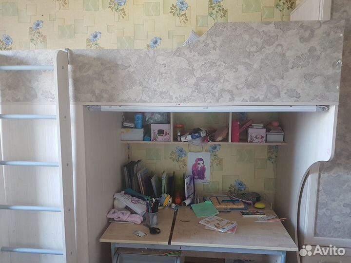 Кровать-чердак (матрас) со встроенным шкафом+шкаф