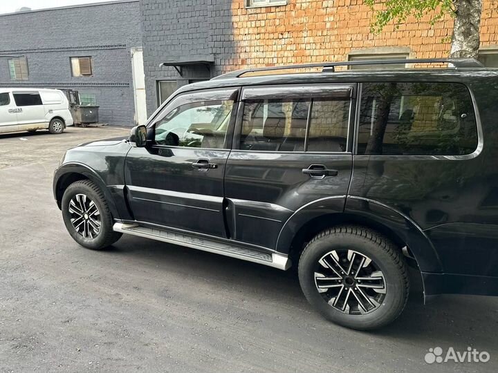 Разбор Mitsubishi Pajero V93W 6G72 2015г