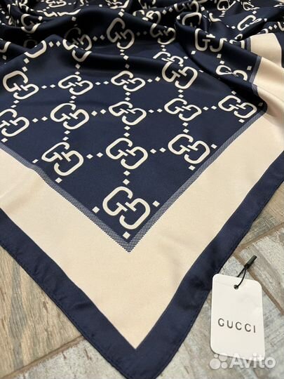 Шелковый платок Gucci синий с розовым