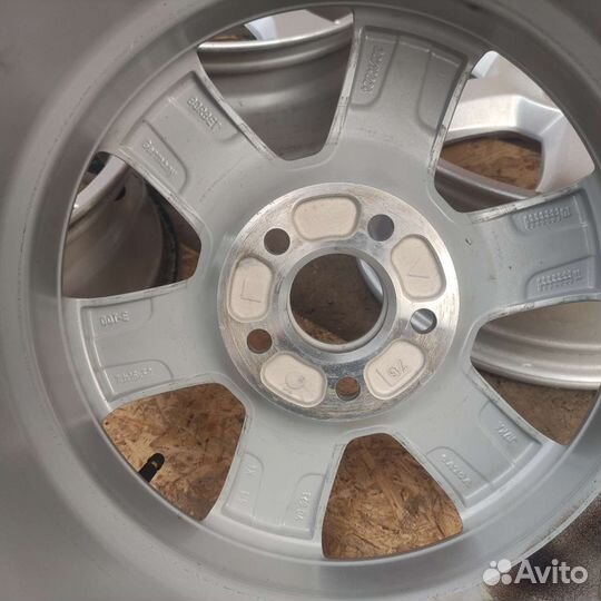 Диски Volvo XC70, оригинал