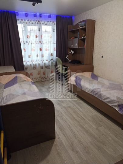 2-к. квартира, 57 м², 8/10 эт.