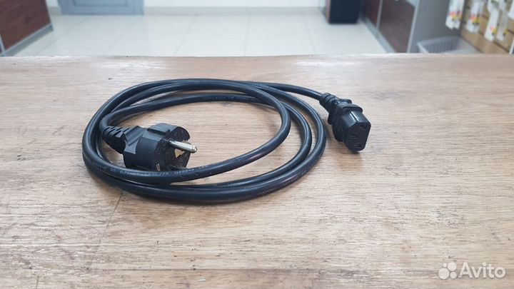 Кабель для компьютера - питание/vga/dvi/hdmi/sata