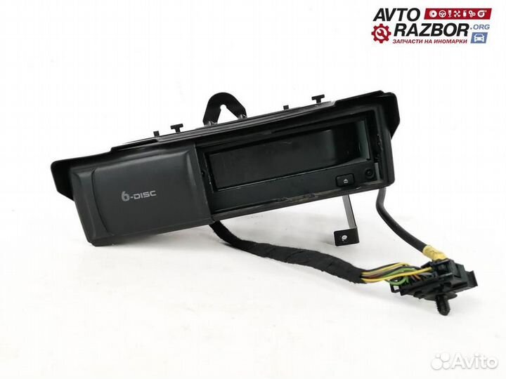 Ченджер компакт дисков VW Touareg 2009