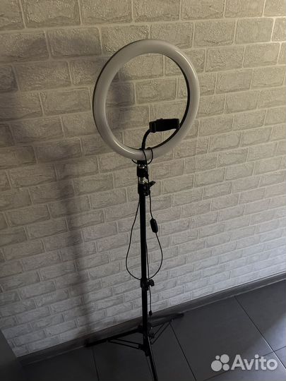 Кольцевая лампа